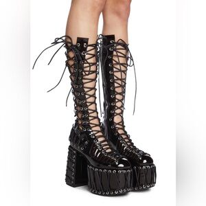 NWOTB DOLLS KILL LACE-UP PLATFORM BLOCK HEEL BOOTS - BLACK. SIZE 9